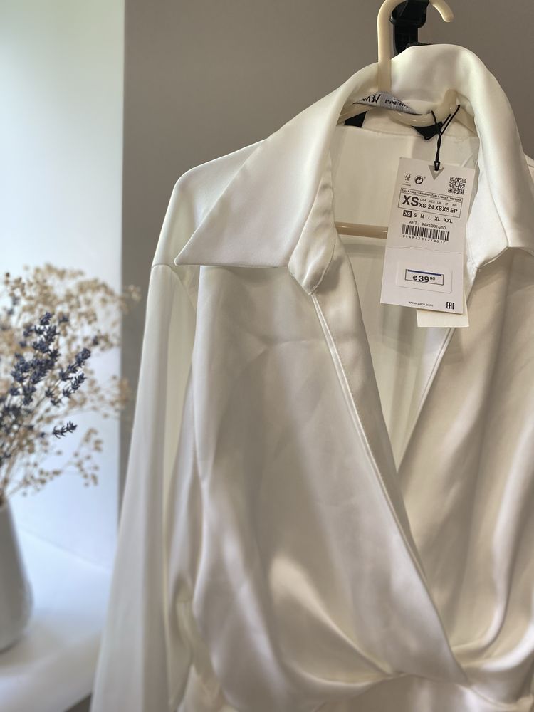 Елегантна сукня Zara