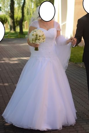 Piękna i bardzo wygodna suknia ślubna firmy Agnes