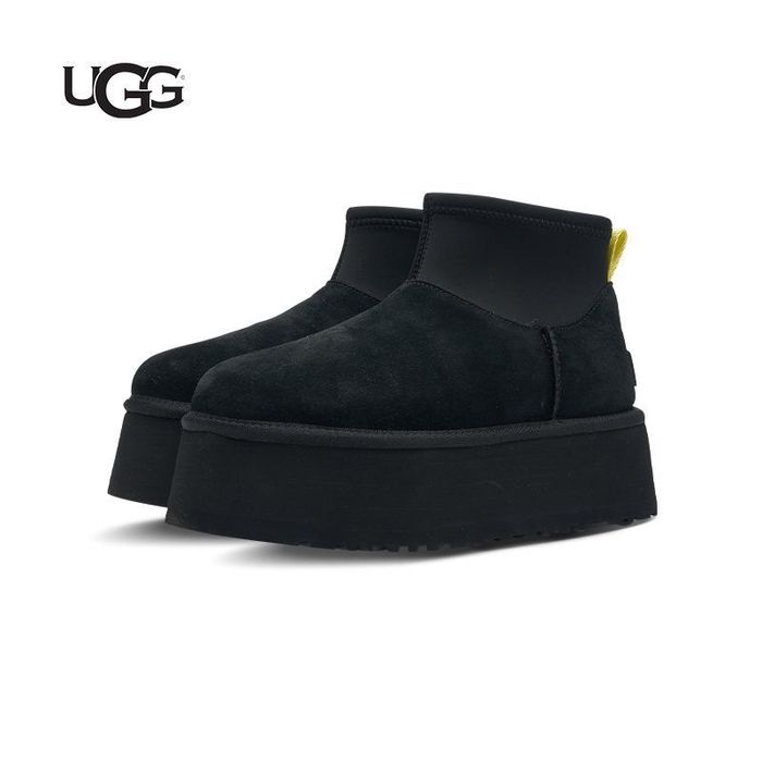 Натуральні угги Ugg на масивній підошві висока