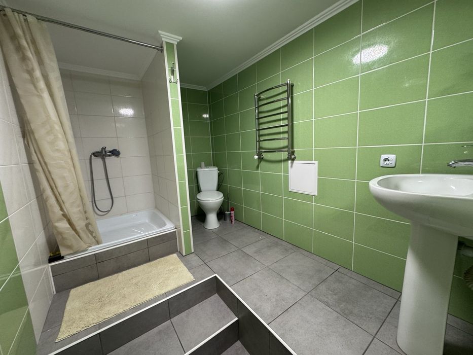 Аренда . 2х квартира. Андреевская. Ресторан Чача.