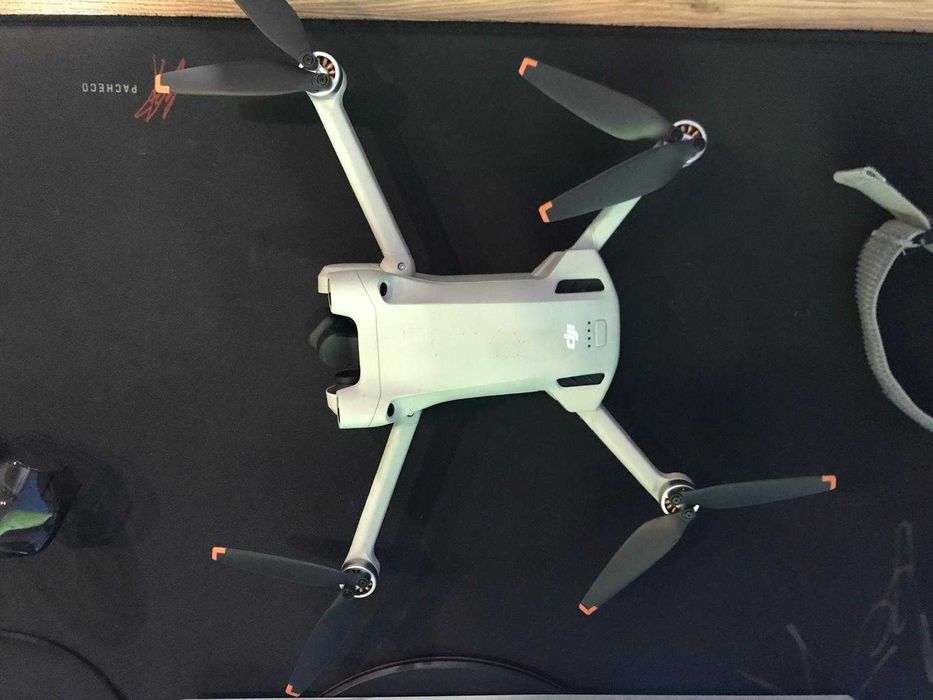 DJI Mini 3 Pro Fly More Combo - Drone com 2 anos de garantia