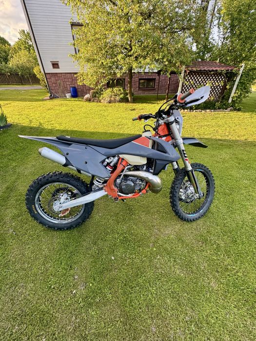 KTM 300 EXC TPI  TE 300 EC300