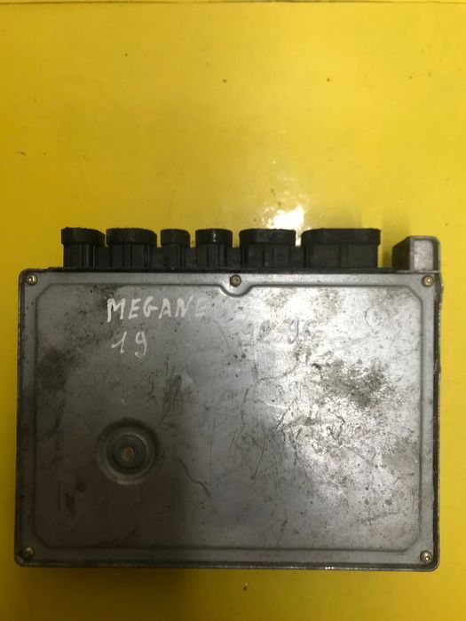 Блок управління двигуном Renault Megane s101200021-7700850842