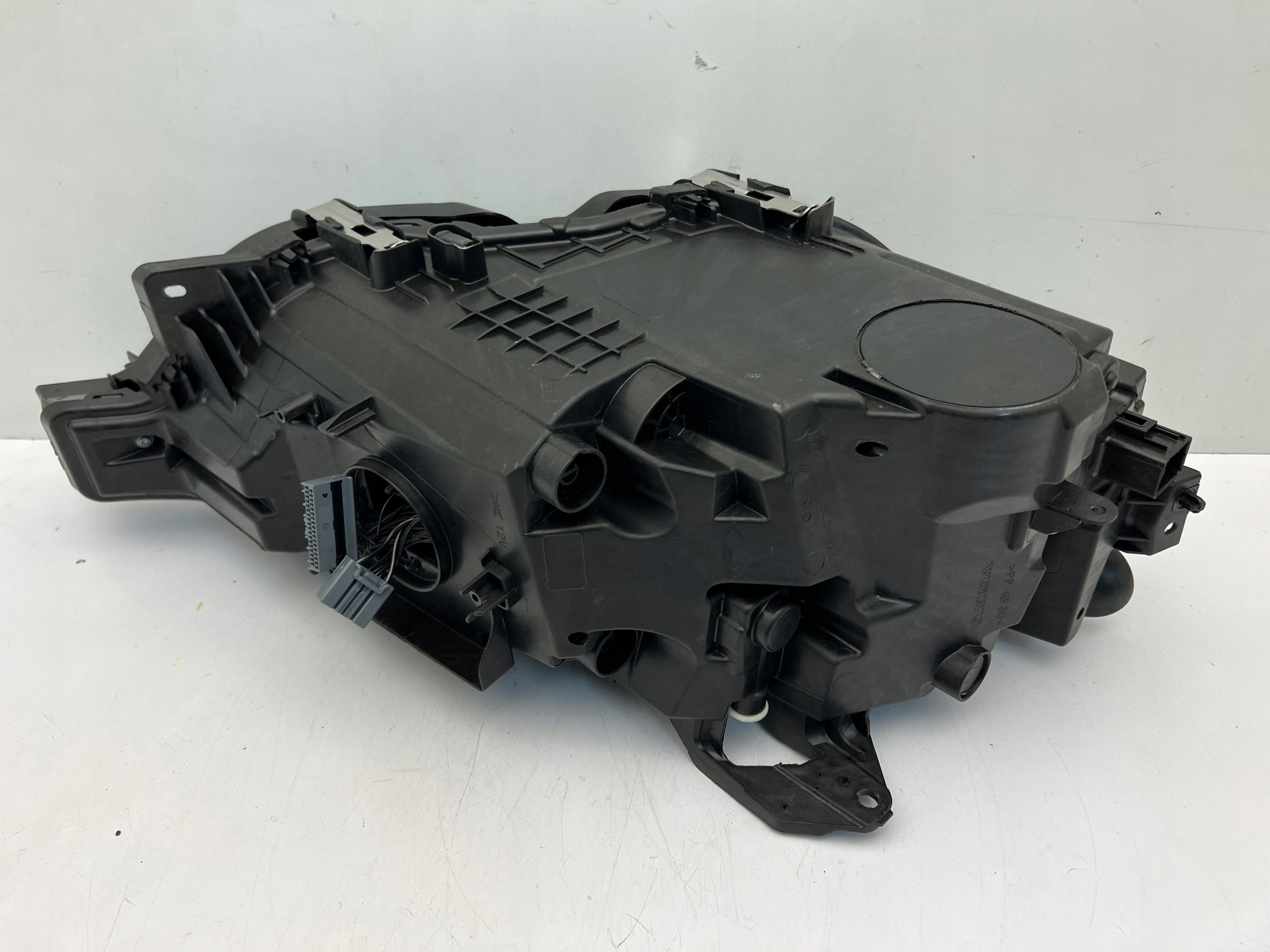 Volvo XC60 II Lift Lampa Przednia Lewa Full Led 2022