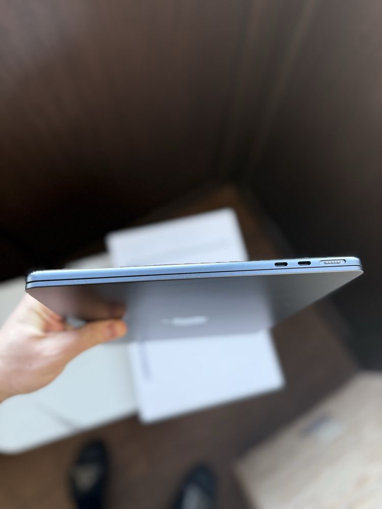 Ноутбук Apple MacBook Air 13,6" M3 2024 Midnight (MRXV3)
