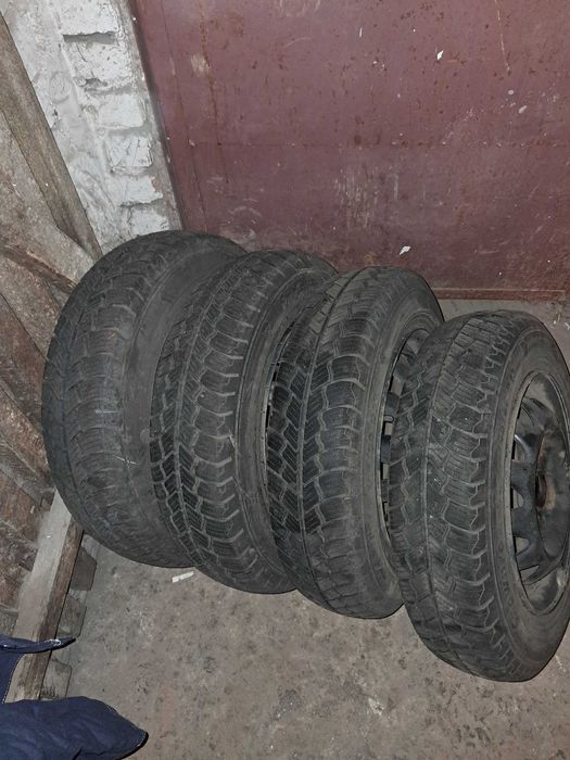 Felgi stalowe 4szt z oponami zimowymi