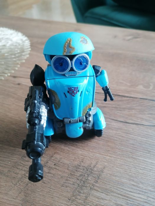 Transformers Hasbro  ALLSPARK AUTOBOT SQWEEKS  C3481