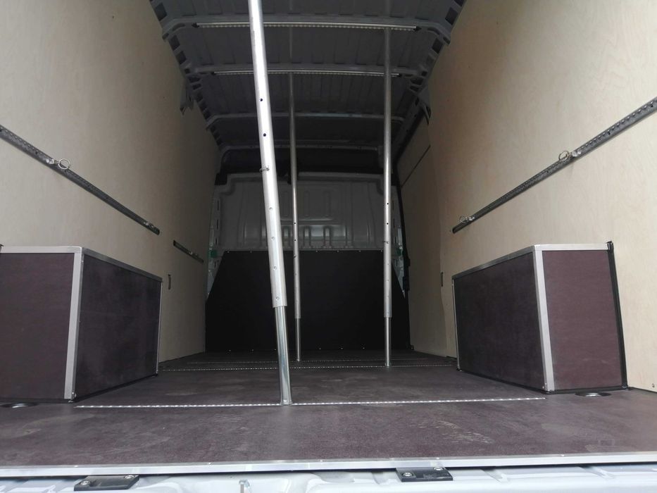 Zabudowa samochodu dostawczego Fiat Ducato L4H2