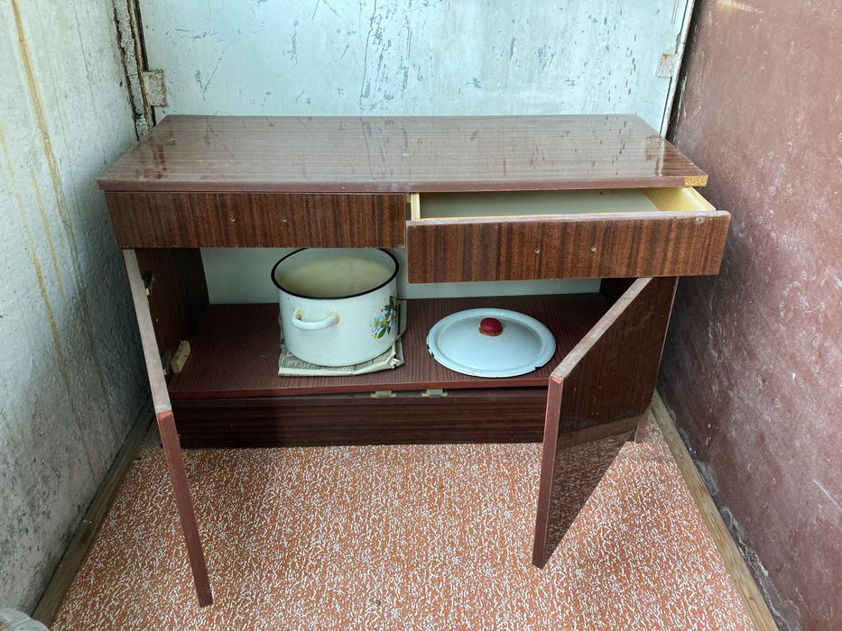 тумба для взуття або  під телевізор лакірована