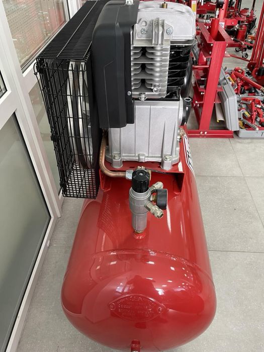 Акція! Компресор поршневий FINI BK-119-270-7.5 . Італія