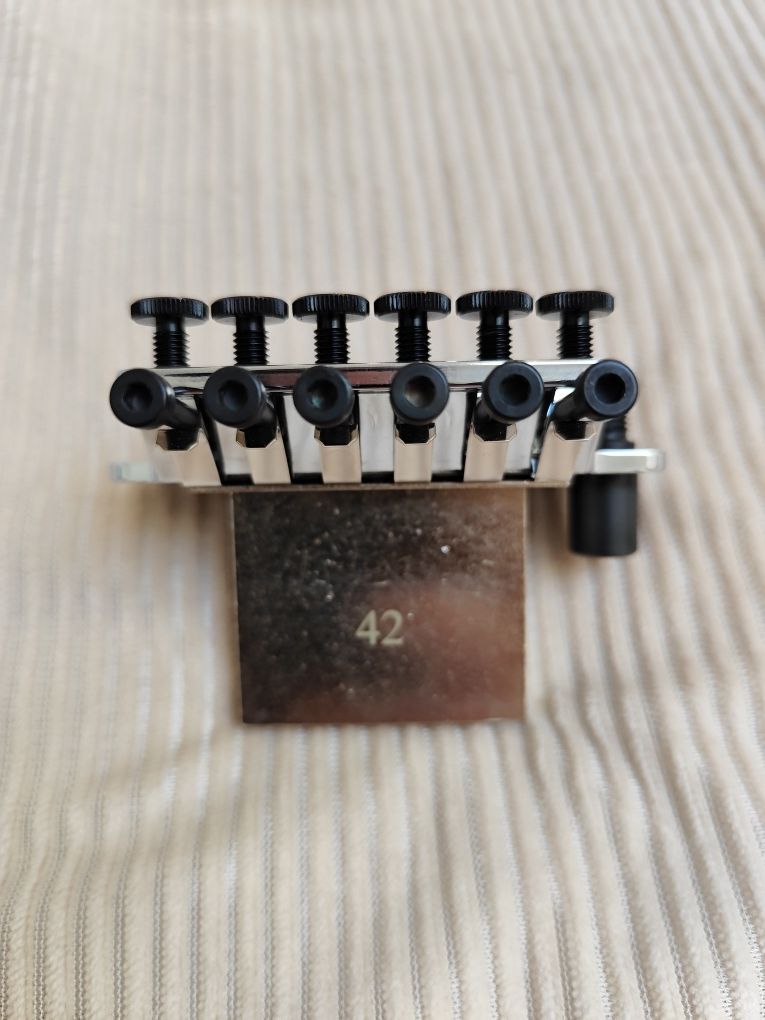 Tremolo  Schaller Lockmeister 6  Nut R2/ Radius 16