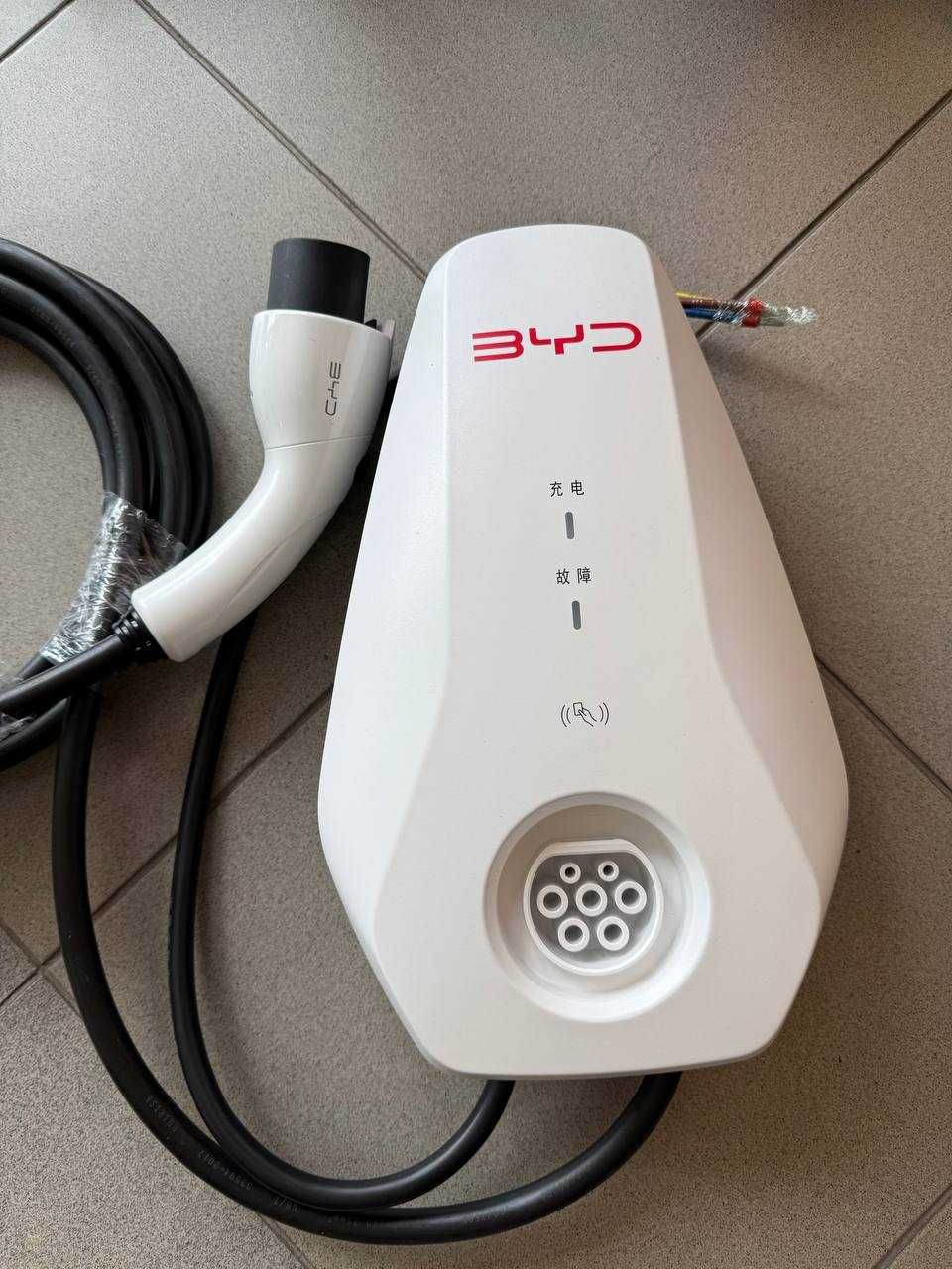 Зарядна станція BYD для авто з портом GBT. Оригінал.