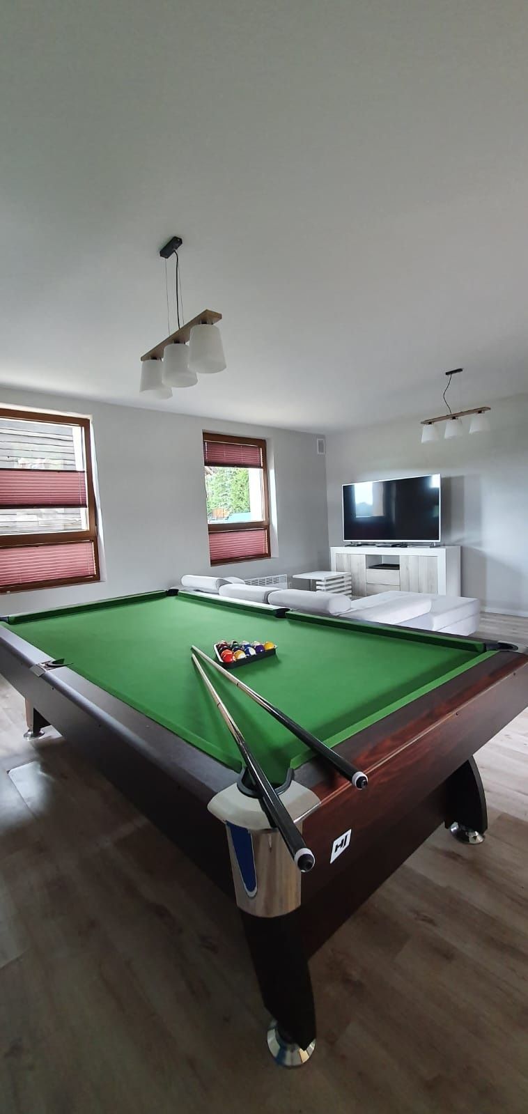 Rentyny Place4You. Dom nad jeziorem z prywatną plażą i balią. WAKACJE