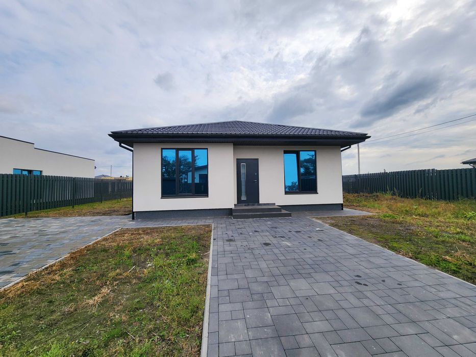 Вітаю! Продам будинок 90 м2, 100 м2, 5.5 соток ділянка.