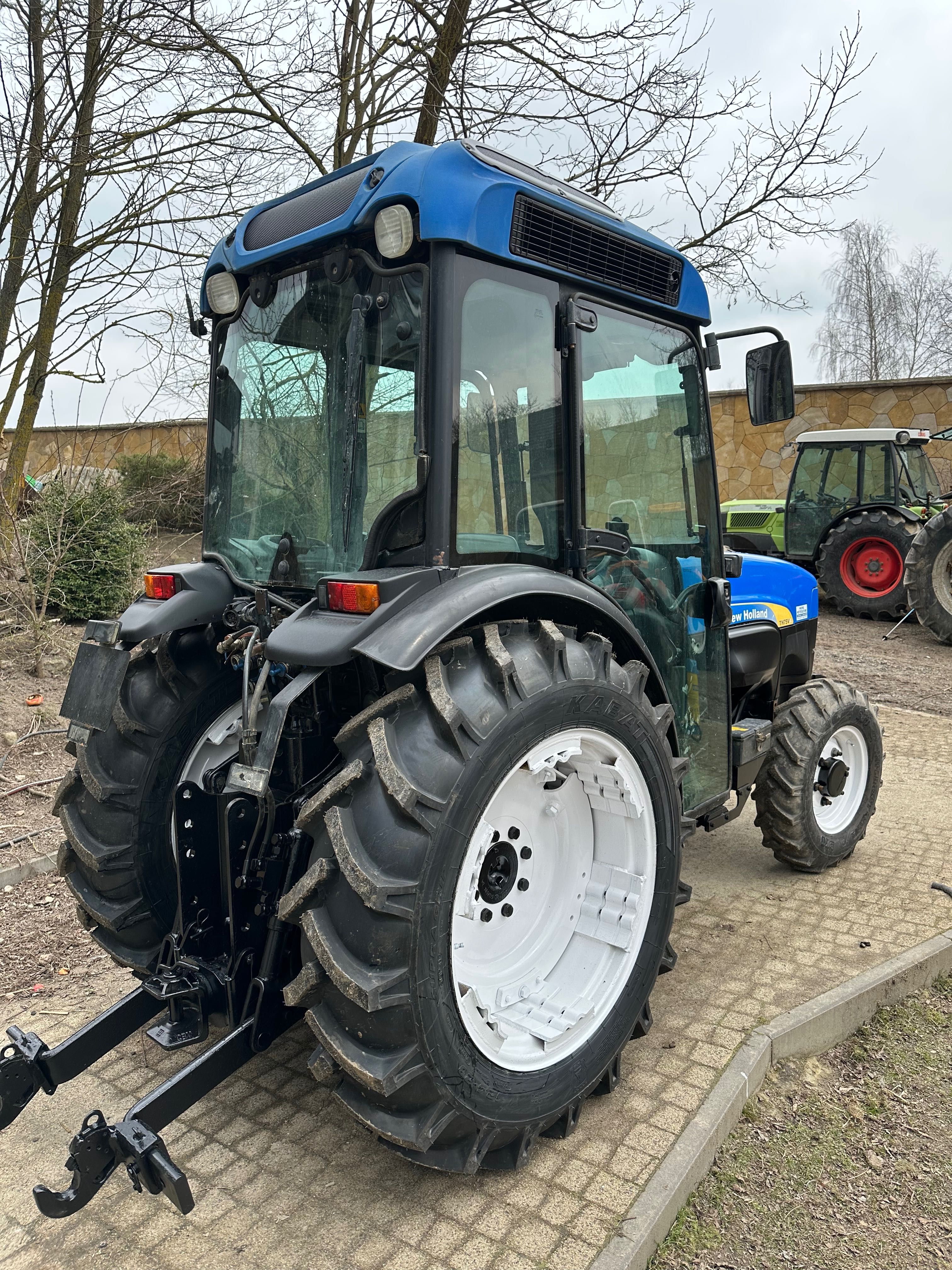 New Holland TN 75 Renault Dionis 140 sadowniczy , sadownik