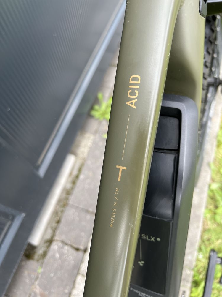 Dziecięcy rower elektryczny CUBE ACID 240 ROOKIE SLX 500 koła 24