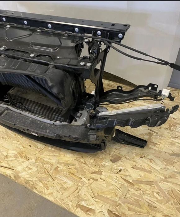 Установочна панель bmw x5 g05 45Е телевізор бмв х5  касета радіаторів