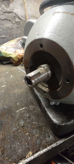 Silnik elektryczny jednofazowy 3000W ,2850 RPM -230V