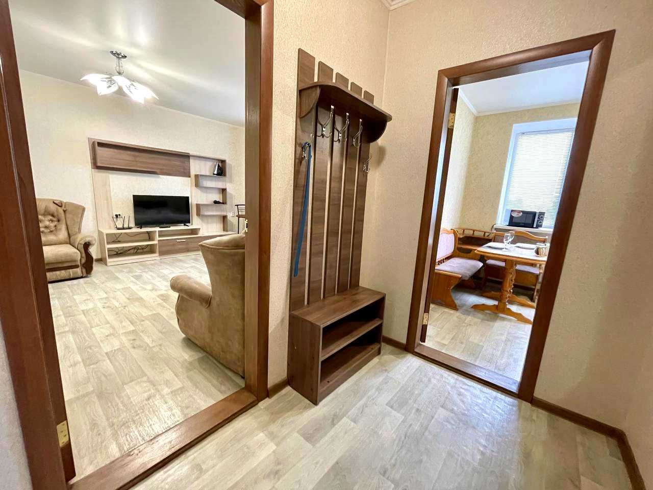 ApartPoltava Простора однокімнатна квартира подобово. стадіон ВОРСКЛА