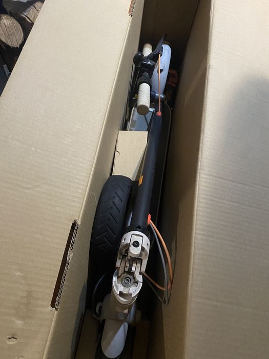 Електросамокат Xiaomi Mi Electric Scooter 3