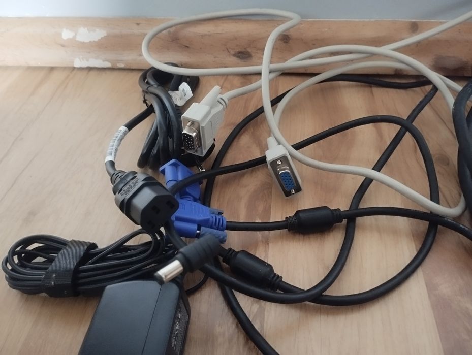 Kable do komputera rzutnika mix informatyka komputery elektryka