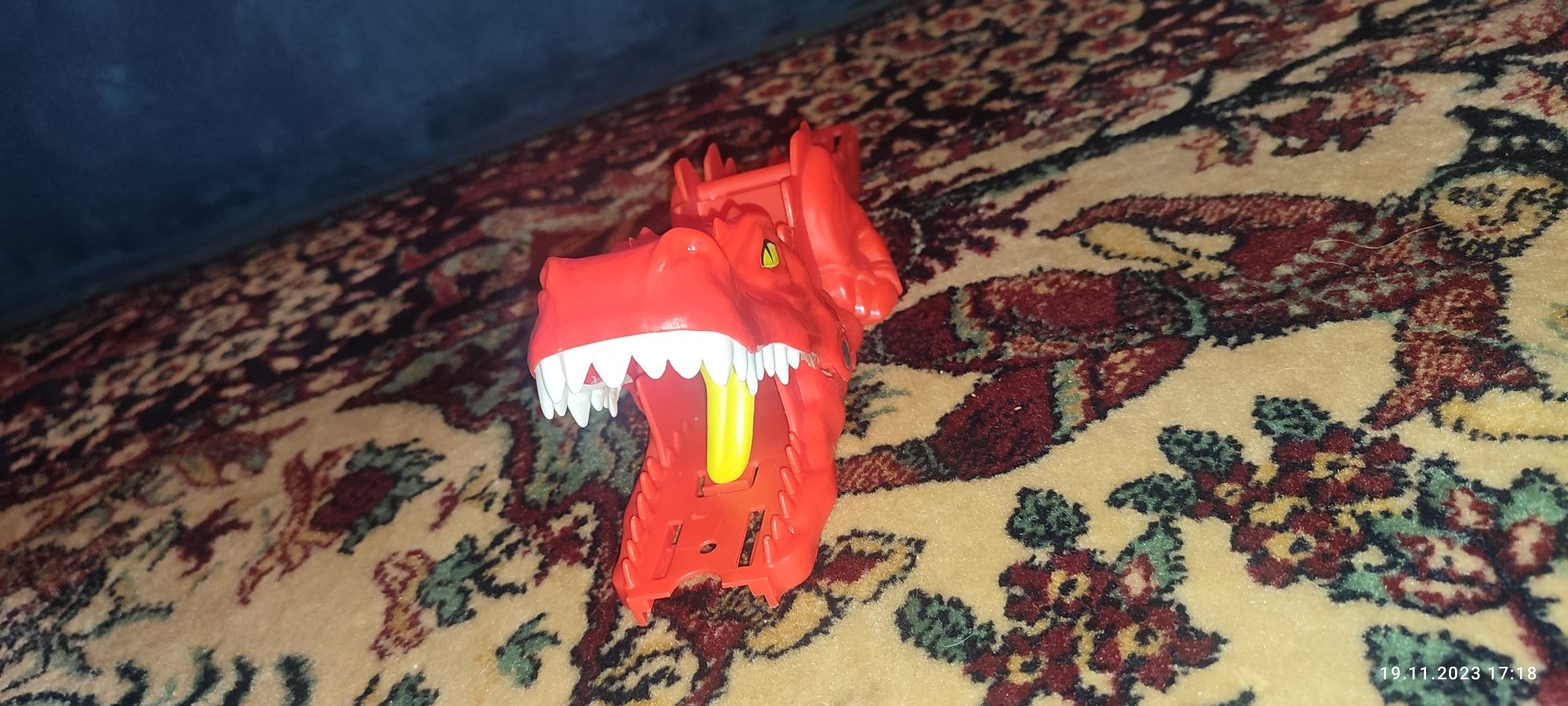 Zestaw hot wheels Wyrzutnia dinozaur