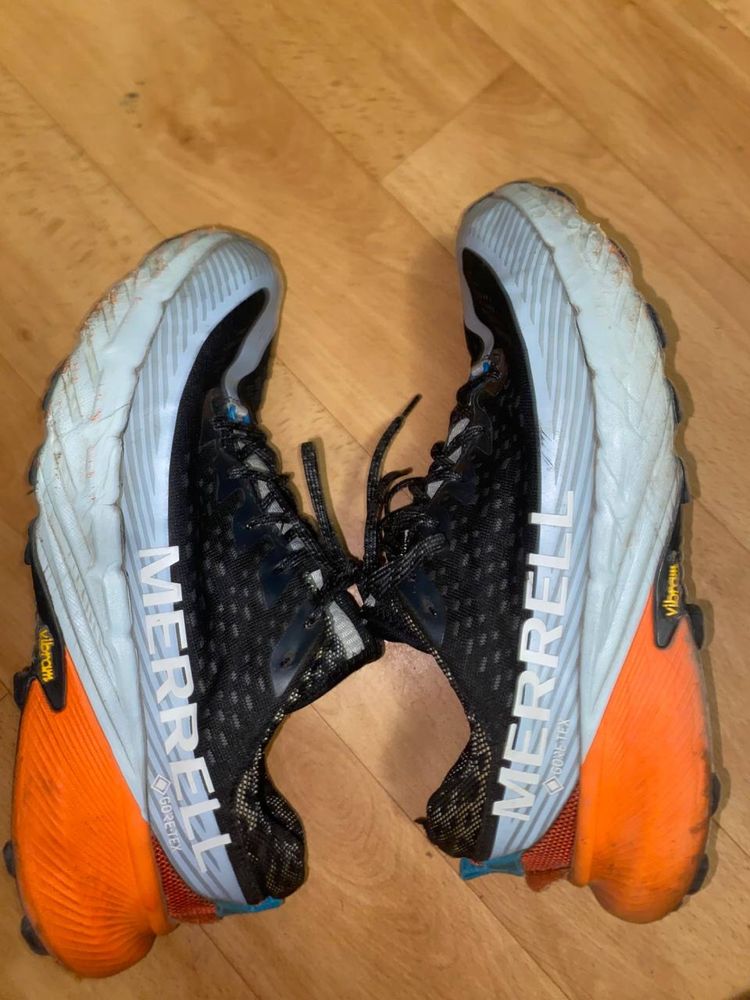 Оригінальні кросівки Merrell