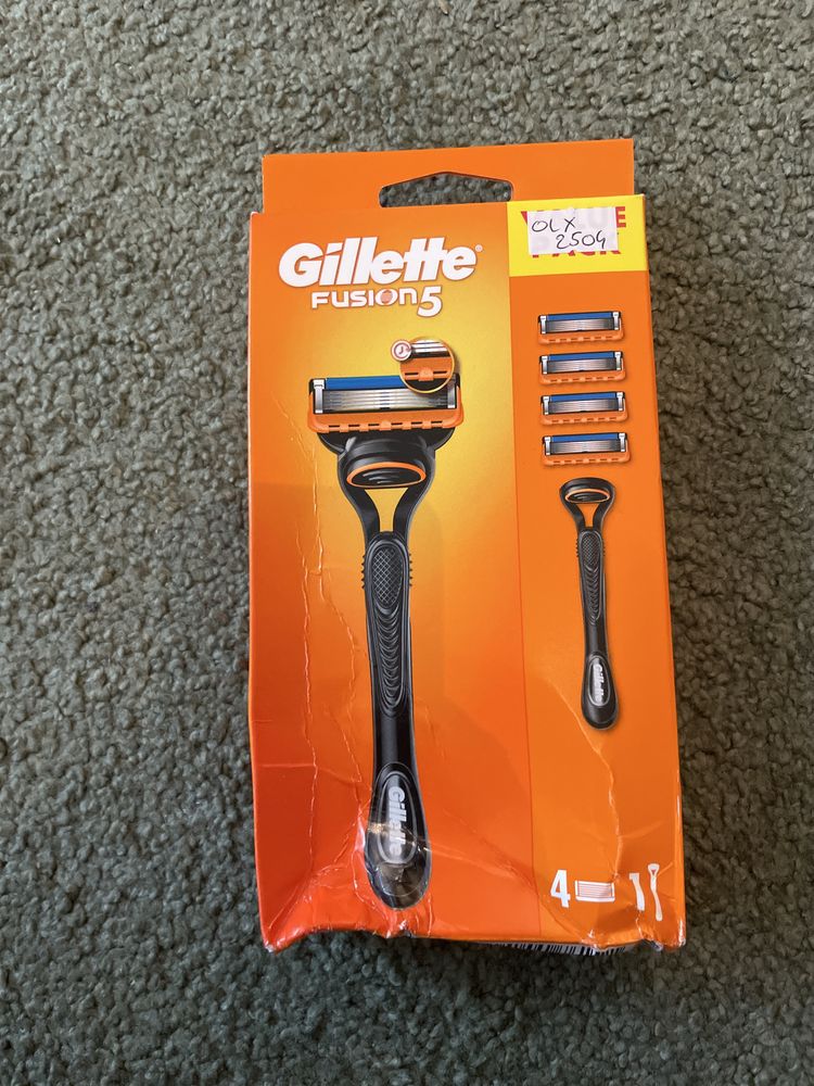 Gillette Fusion 5 rączka + 4 wkłady 2504