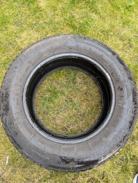 Шини зимові Taurus 265/60/R18 4 шт б/у