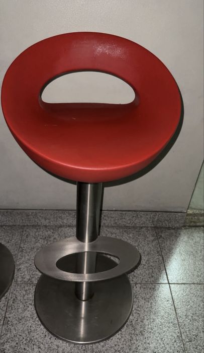 3 bancos altos de grande qualidade e design moderno