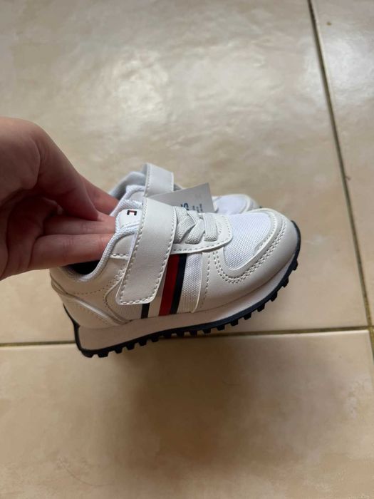 Кросівки дитячі Tommy Hilfiger