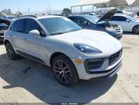 Porsche Macan 2025 PORSCHE MACAN T / Benzyna / 4x4 / Automat / niski przebieg