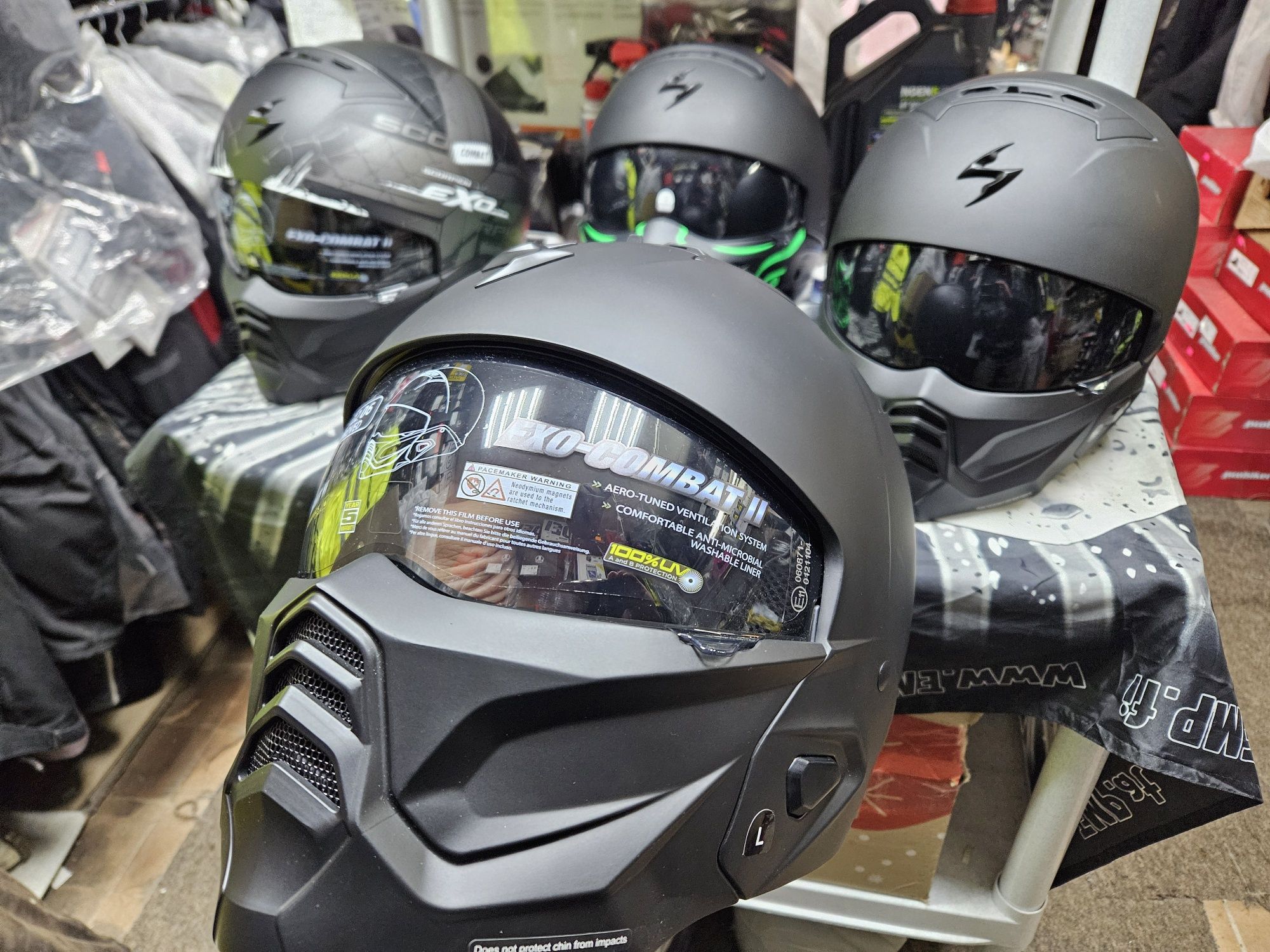 Мотошолом Scorpion Exo Combat, мотокуртка Alpinestars, мотоботи, мото