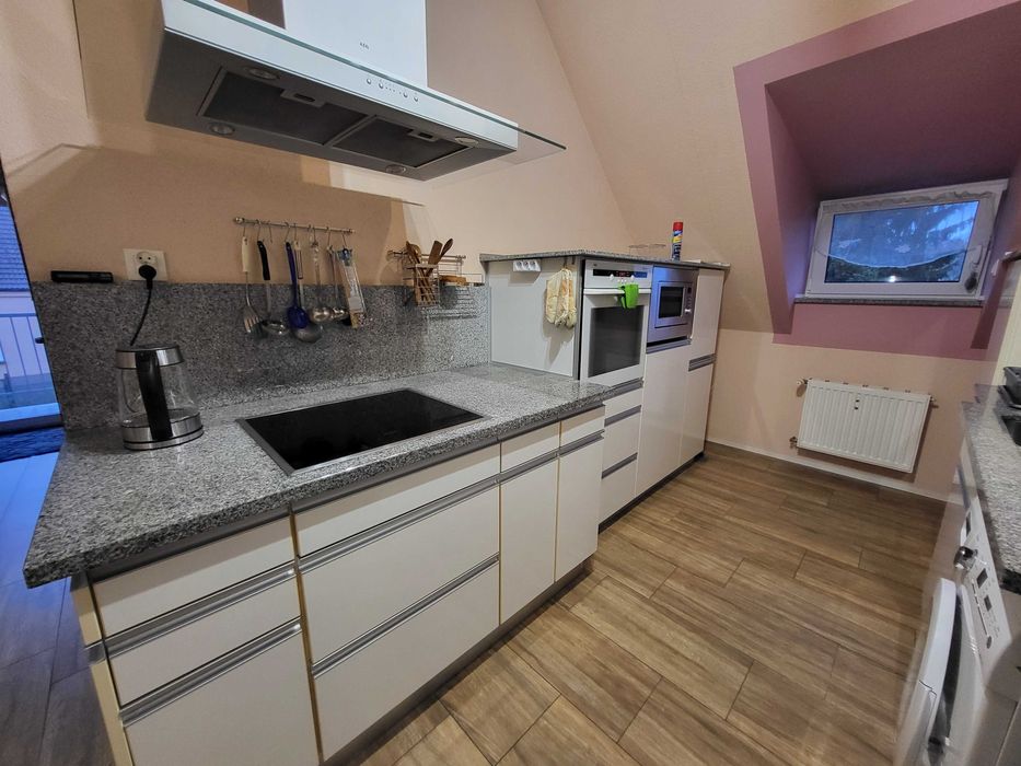 1. Mieszkania, apartamenty, pokoje, kwatery, noclegi pracownicze