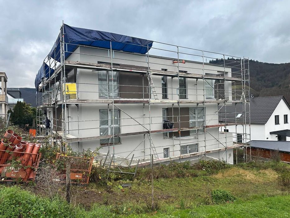 Будівництво будинків під ключ | DOMiQ