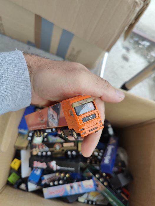 Złom modelarski skala H0  Ciężarówki Mercedes Man itp 1/87 Makieta