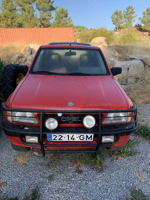 Opel Frontera, vermelho