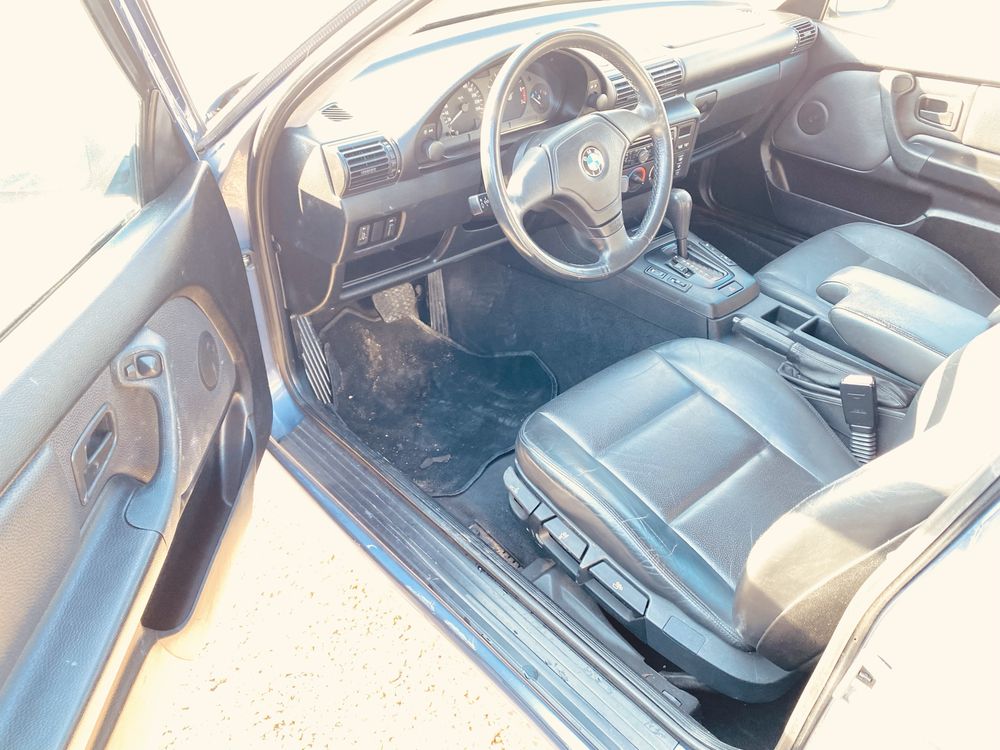 bmw e36 compact 1,6 AUTKOMAT skóra tempomat przeb 187 tyś zadbany