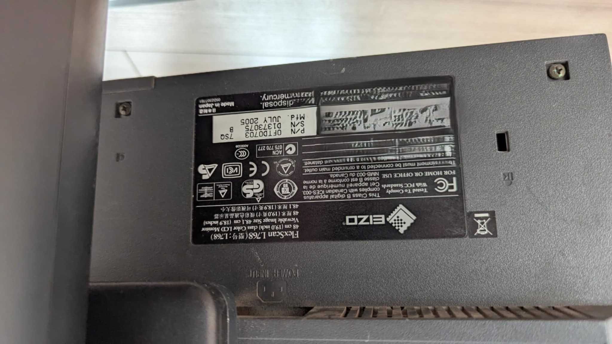 Monitor EIZO FlexScan L768