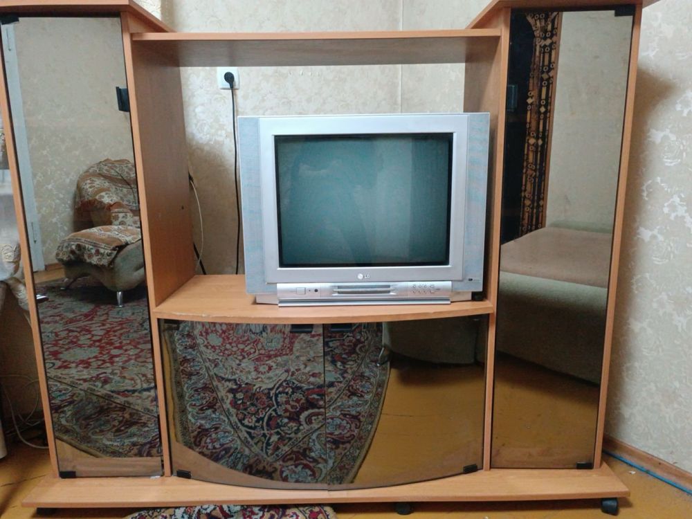 Продам шкаф в хорошем состоянии