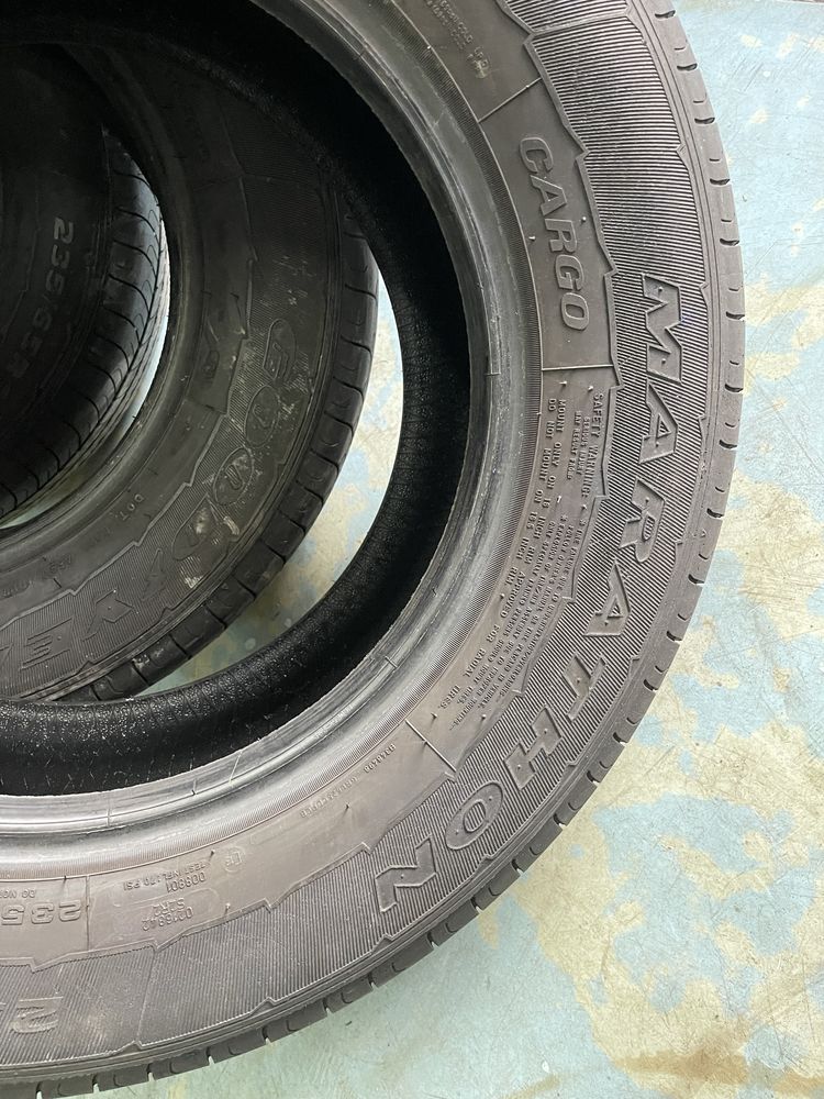 Шини 235/65/16C. Goodyear.