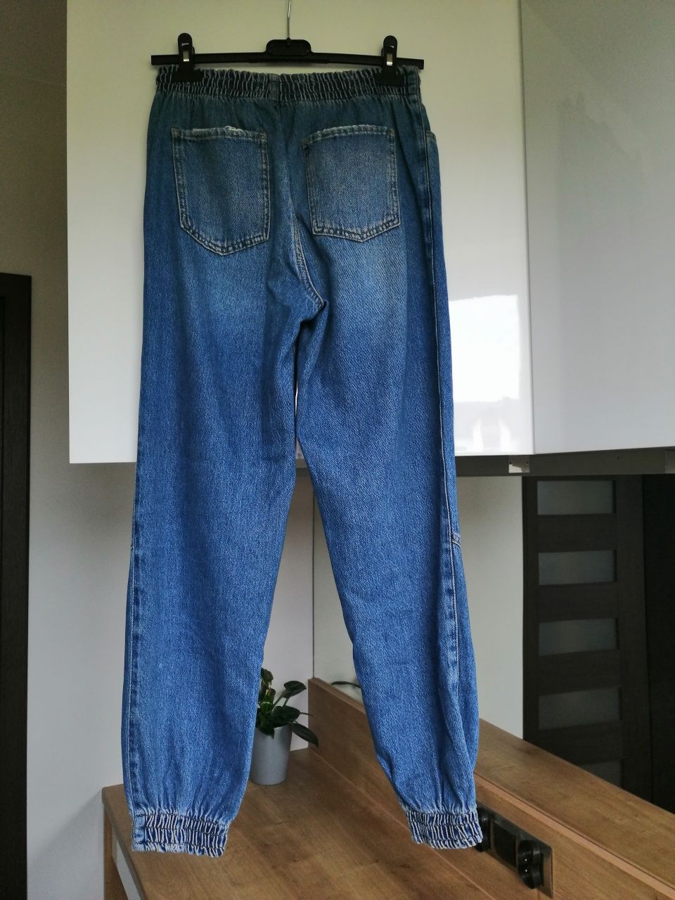 Spodnie jeansy niebieskie ze ściągaczem  S/36/8 Denim