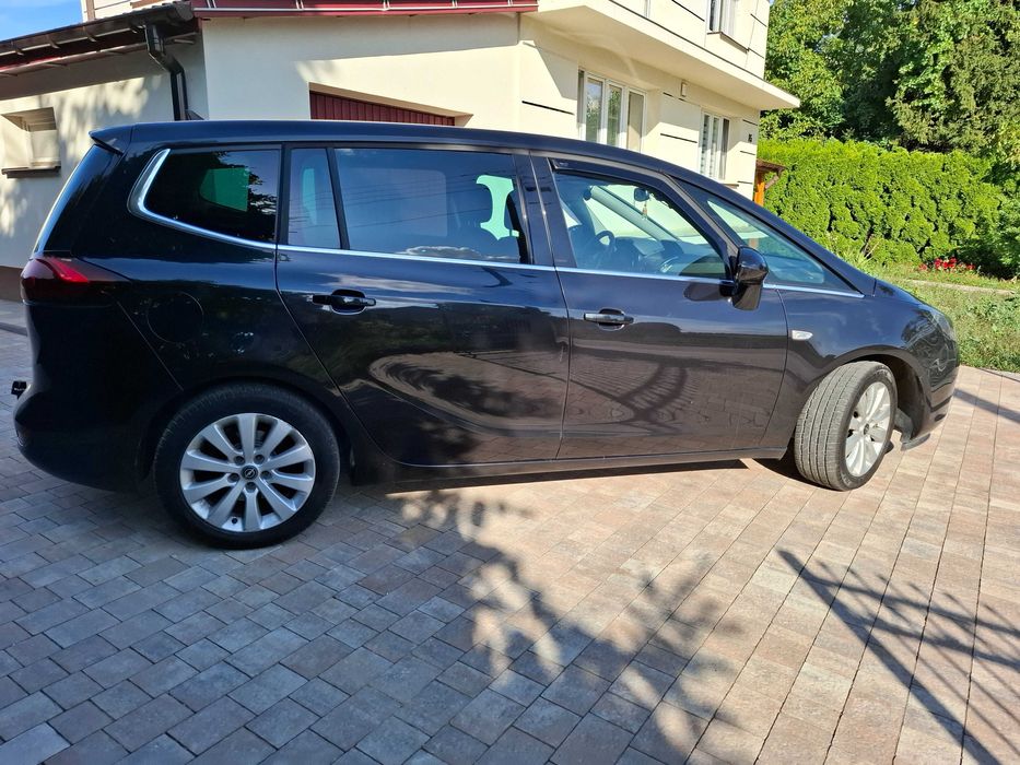 Opel Zafira C Cosmo 1,4 T B+G 140 KM