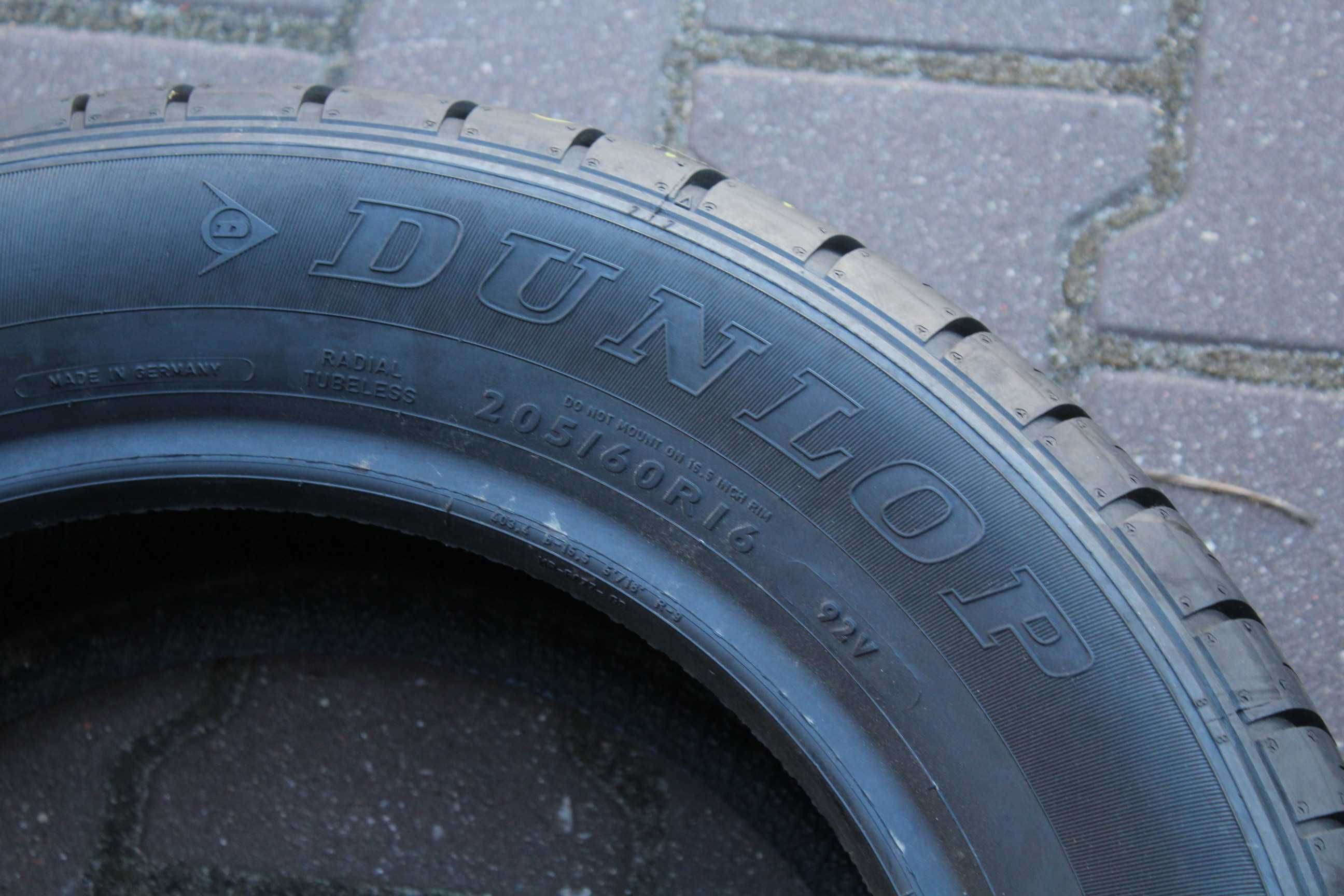 205 60 r16 Dunlop  FASTRESPONSE