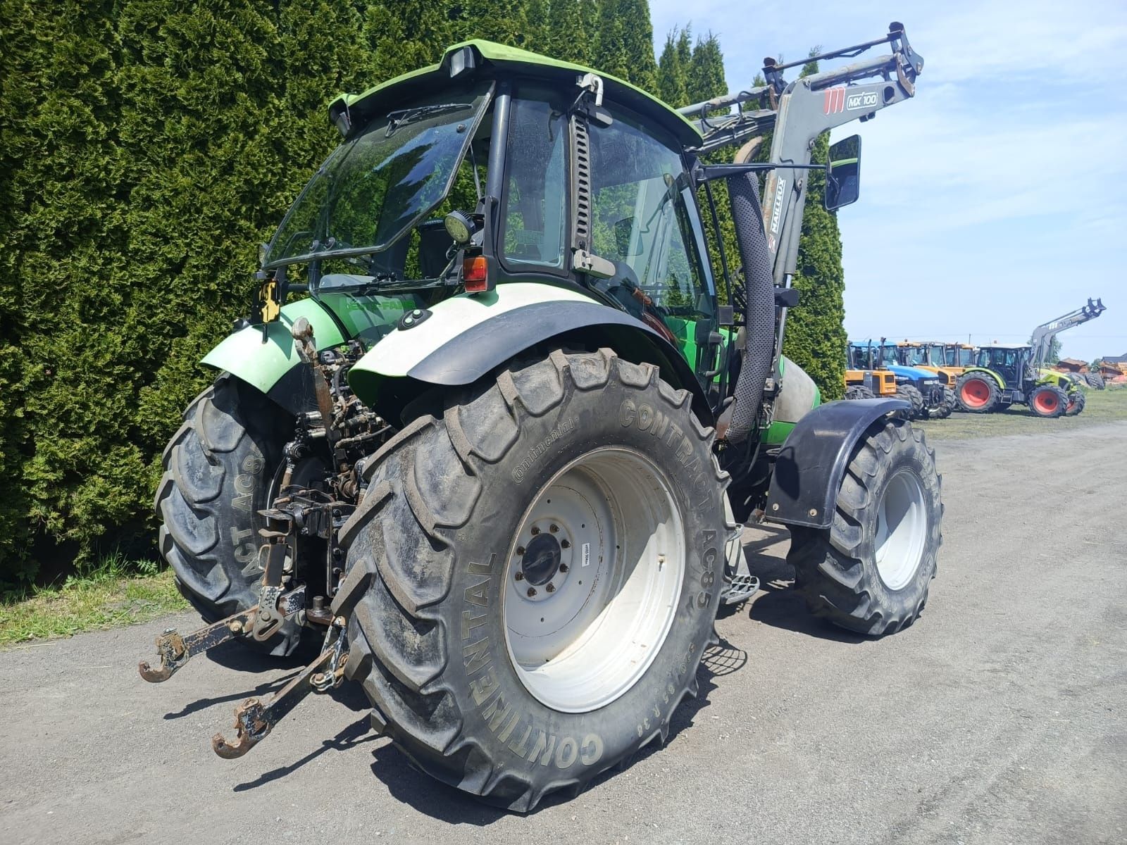 Deutz-Fahr Agrotron 130 z Tuzem Ładowacz Maillux Mx100 / przebieg7200h