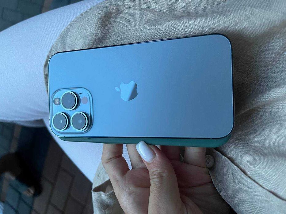 IPHONE 13 PRO 128 GB стан нового 10/10.Комплект, коробка чек зарядка.