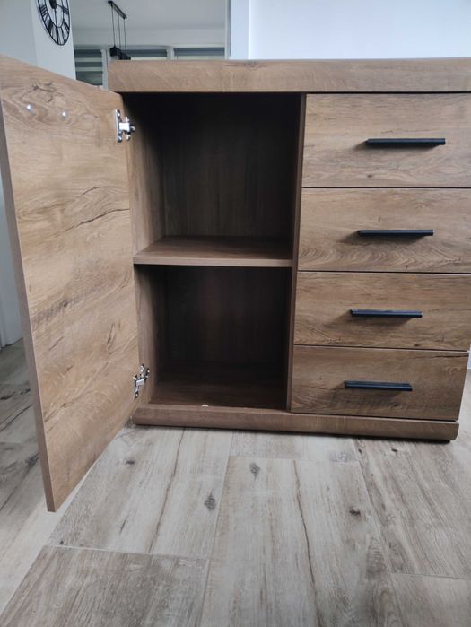 Sprzedam komplet szafę i komodę