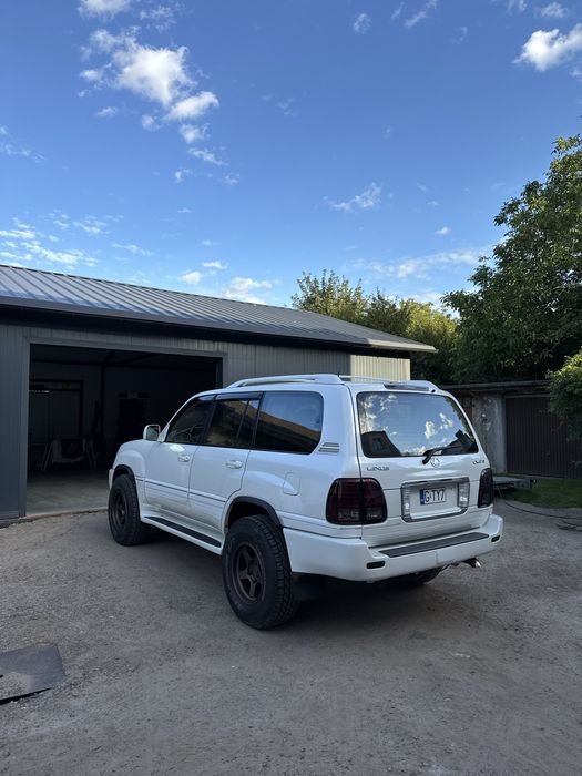 Lexus LX470 Toyota Land Cruiser 100