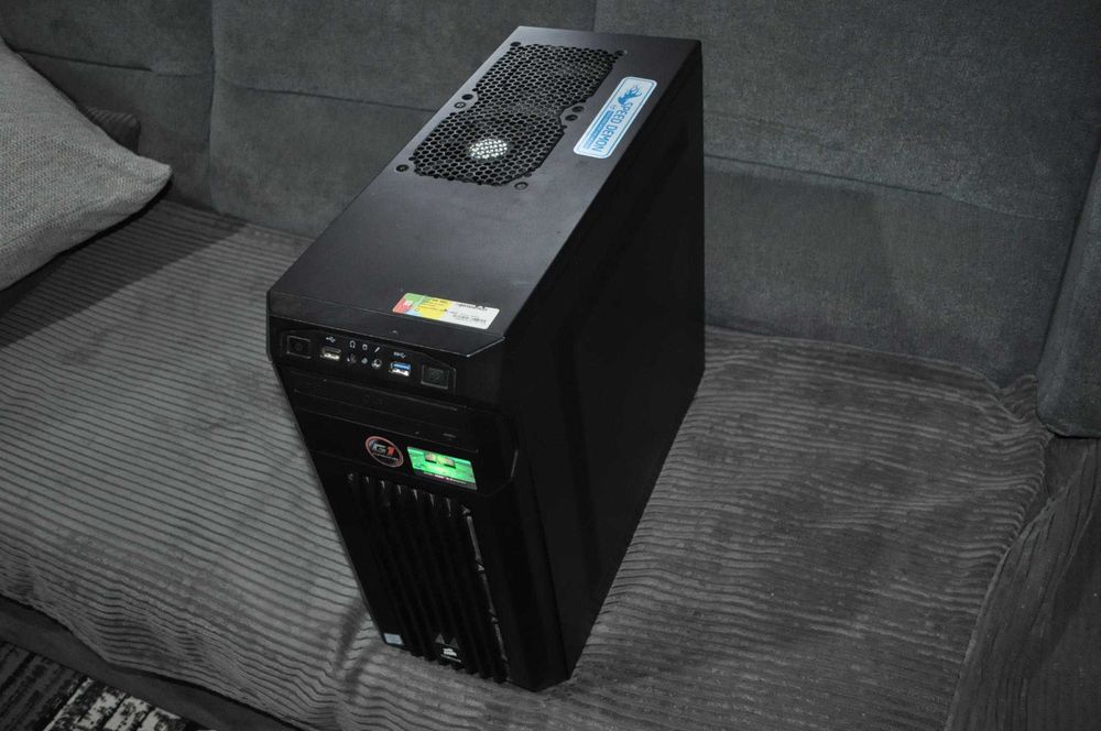 Komputer do gier i7 10700K 16Gb XFX 580 8Gb 500Gb ssd