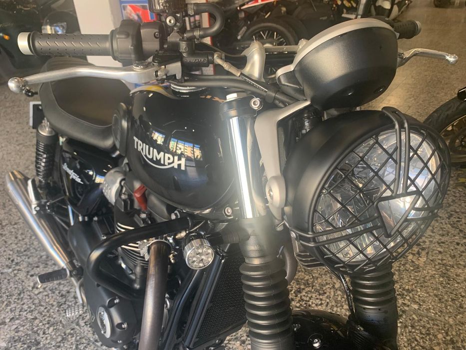 Triumph Bonneville Street Twin 900 Irrepreensível Nacional 11.873 Kms